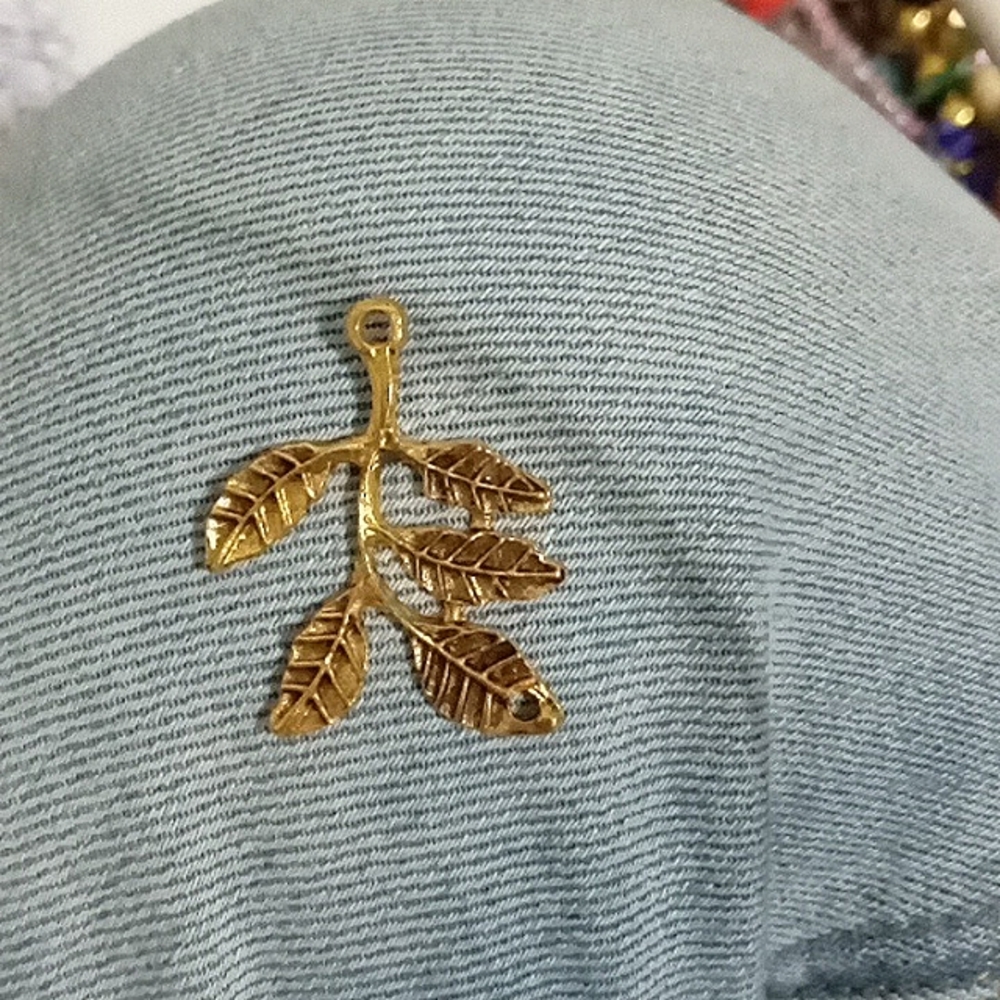 Olive 🫒 branch upcycled Atomized pendant